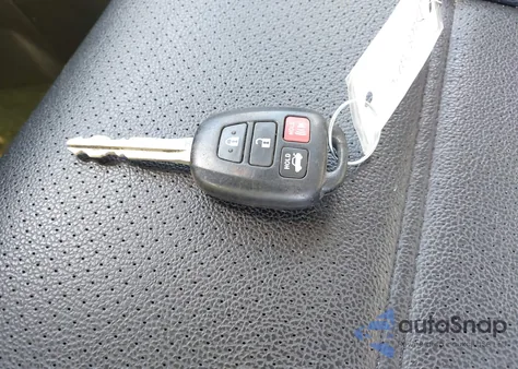 2014 Toyota Corolla L z USA, uszkodzony, nr VIN 2T1BURHE3EC113195